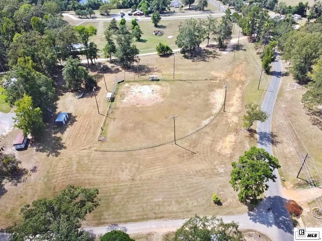 Property Photo:  454 J T Griggs Road  LA 71225 