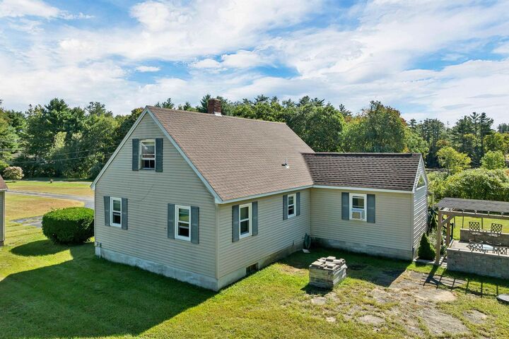 Property Photo:  133 High Street  NH 03303 