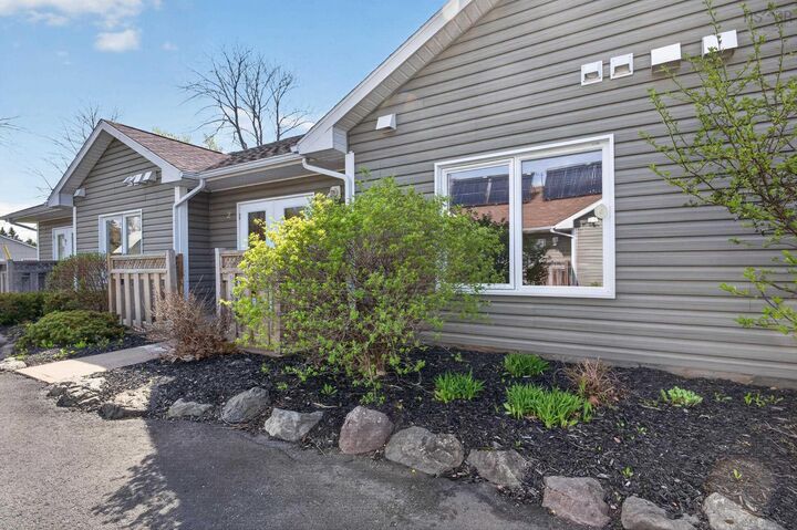 Property Photo:  2 88 Main Street  NS B0K 1V0 