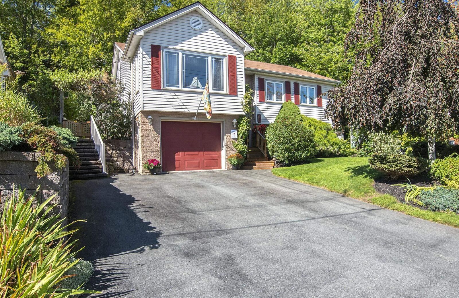 Property Photo:  81 Lumberman Drive  NS B4E 3A3 