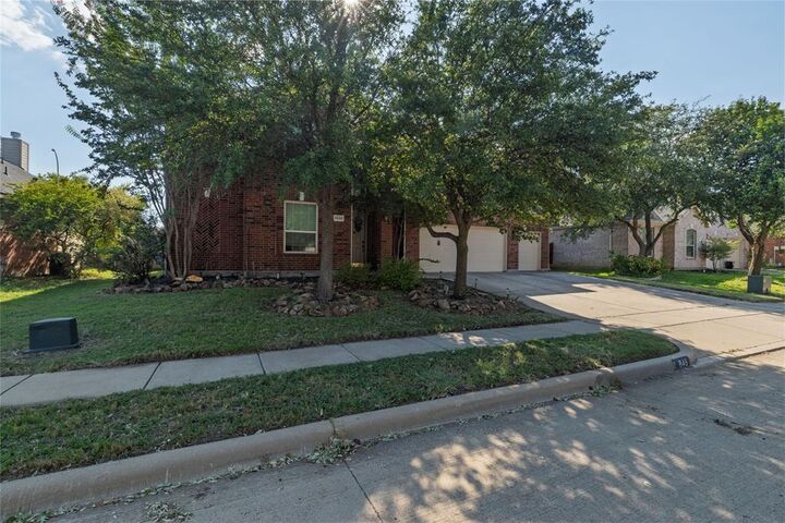 Property Photo:  11845 Warbler Lane  TX 76244 