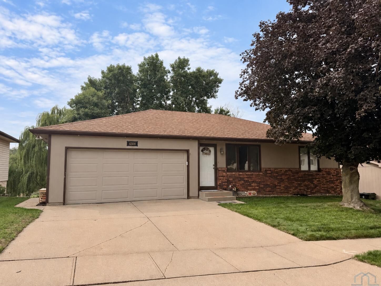 Property Photo: 4308 Seger Avenue IA 51106