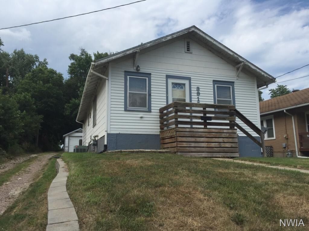 Property Photo:  3915 Ridge  IA 51106 