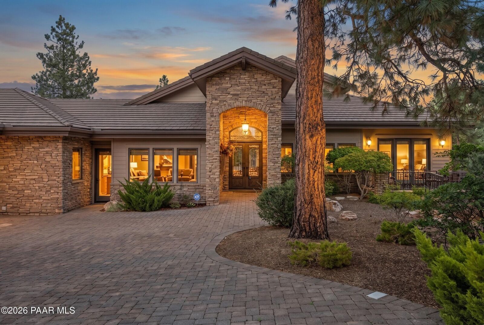 Property Photo:  2140 Golf Club Lane  AZ 86303 