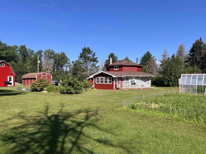 Property Photo: 1323 Brooklyn Road PE C0A 1R0