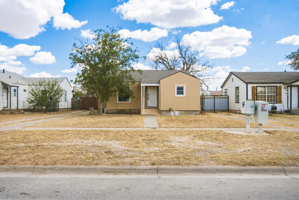 Property Photo:  2103 W Kentucky Ave  TX 79701 