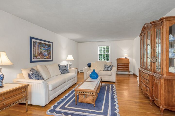 Property Photo:  6 Murphy Circle  MA 01701 