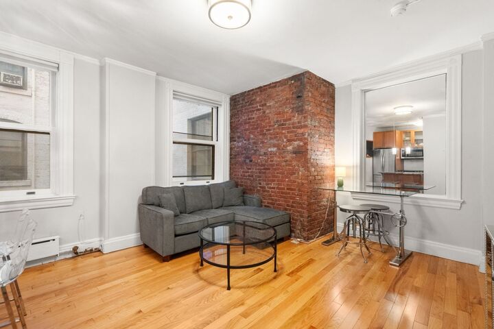 Property Photo:  21 Beacon St 3N  MA 02108 