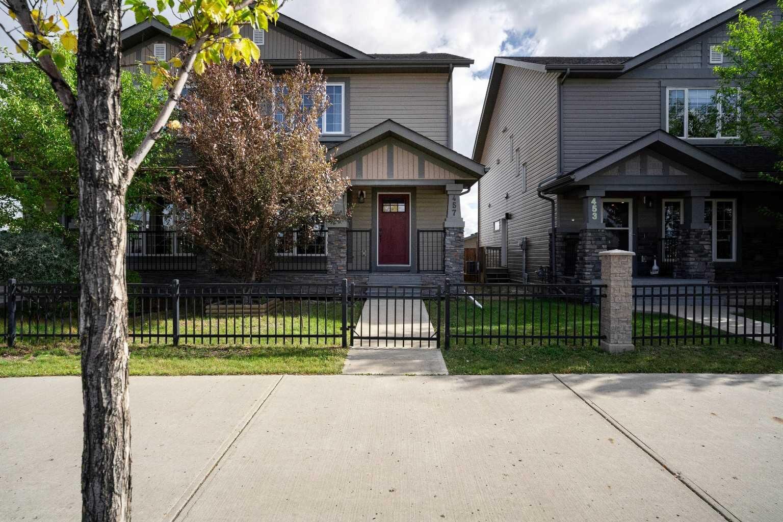 Property Photo:  457 Heritage Drive  AB T9K 1S4 