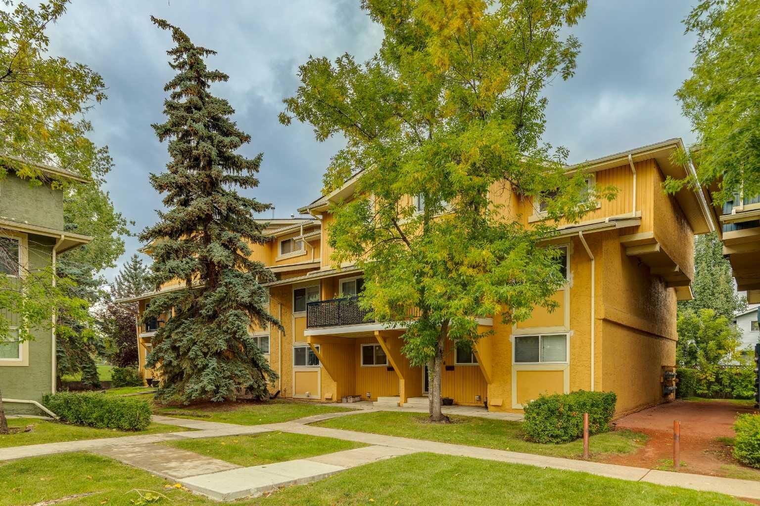 Property Photo:  2200 Woodview Drive SW 103  AB T2W 3N6 