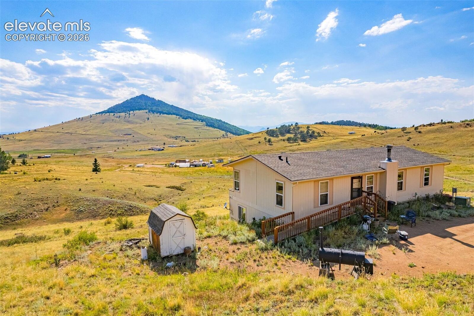 Property Photo:  1528 County Road 1  CO 80813 