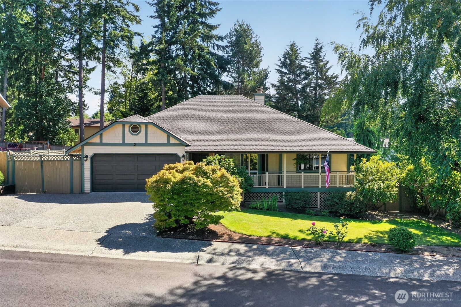 Property Photo: 219 S 316th Place WA 98003