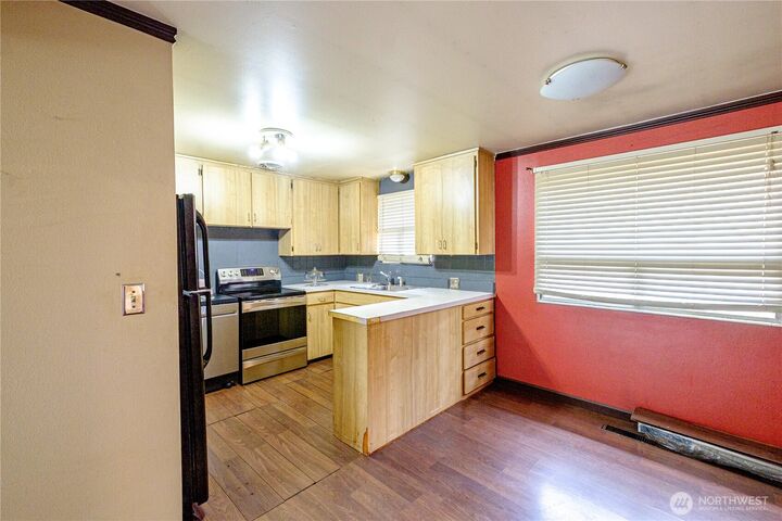 Property Photo:  20241  20th Place NE  WA 98155 