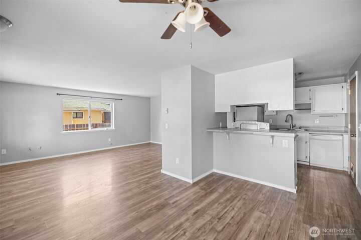 Property Photo:  1014 W Spruce Street  WA 98363 