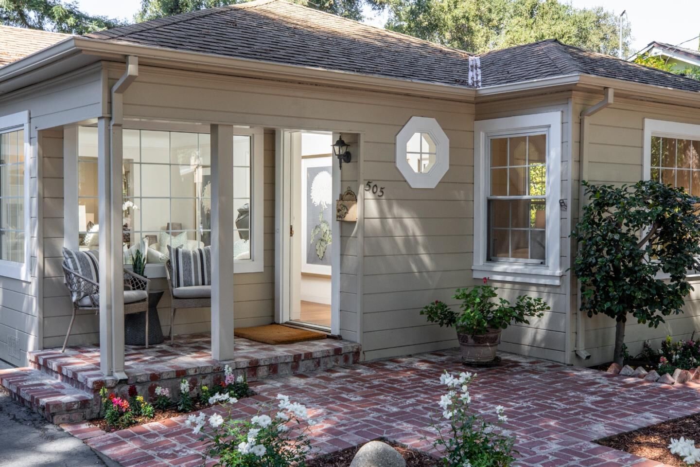 Property Photo:  505 Pope Street  CA 94025 