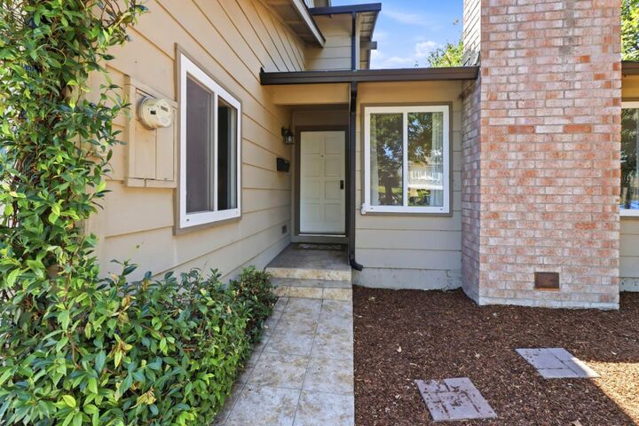 Property Photo: 1109 Wright Avenue CA 94043