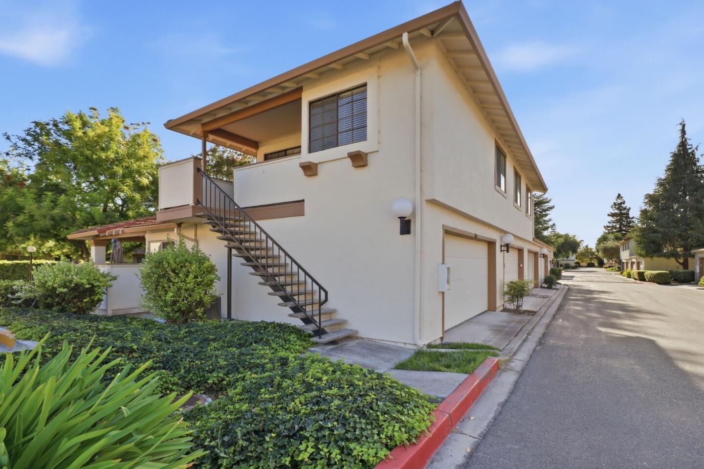 Property Photo:  410 Colony Crest Drive  CA 95123 