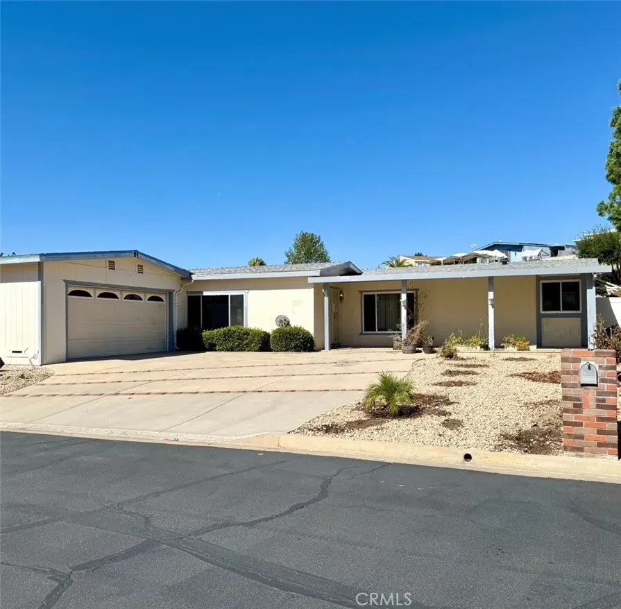 Property Photo:  38534 Via Amarilla  CA 92563 