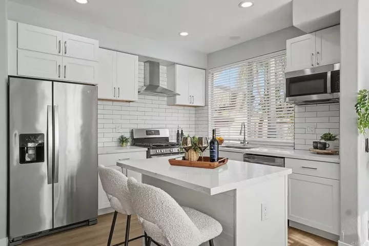 Property Photo: 1138 Calle Dulce CA 91910