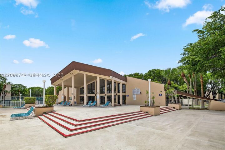 Property Photo: 14401 N Kendall Dr 301N FL 33186