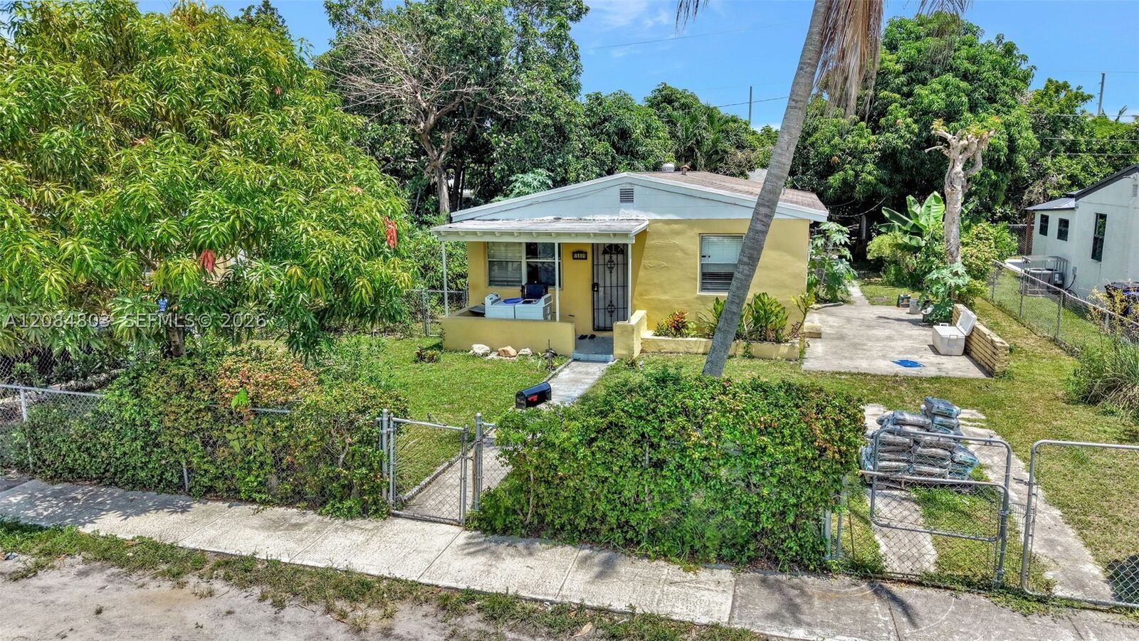 Property Photo:  15601 NE 15th Ave  FL 33162 