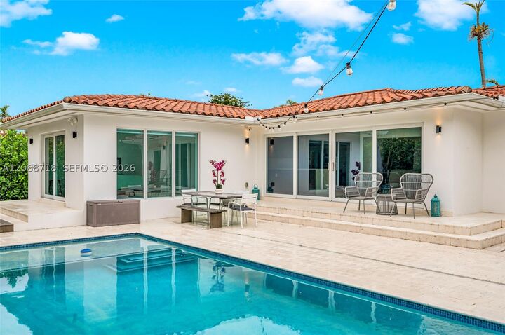 Property Photo:  1080 NE 104th St  FL 33138 