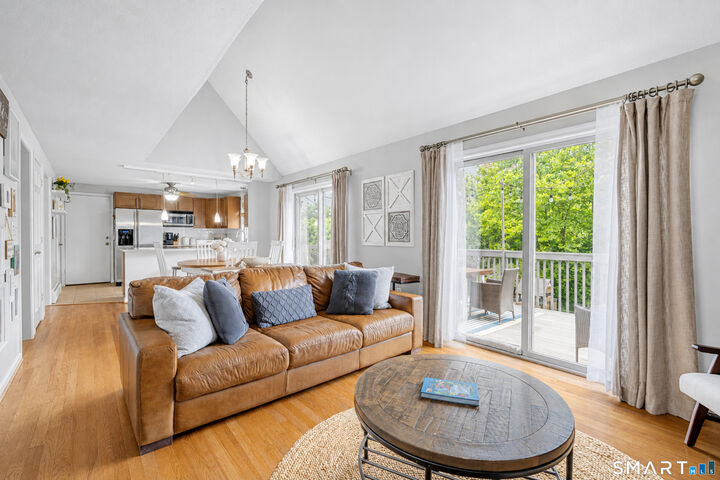 Property Photo:  897 East Street  CT 06457 