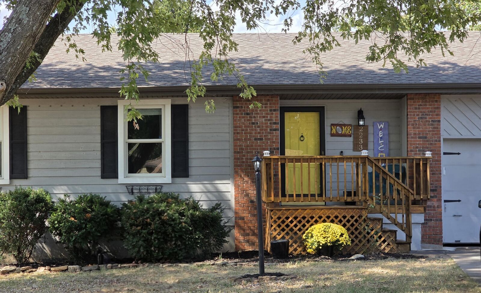Property Photo:  2233 S Newton Avenue  MO 65807 