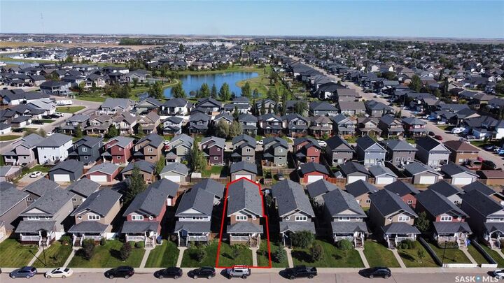 Property Photo:  416 Redwood Crescent  SK S0K 0A1 