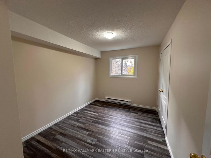 Property Photo:  106 Lansdowne Street 203  ON K9J 1Y1 