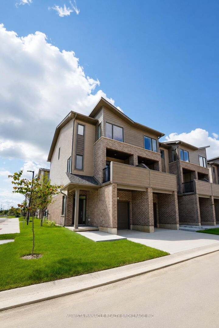 Property Photo:  1870 Evans Boulevard 35  ON N6M 0N5 
