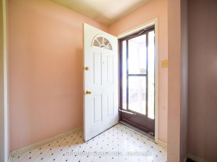 Photo de la propriété:  743 Millbank Drive  ON N6E 2Y1 
