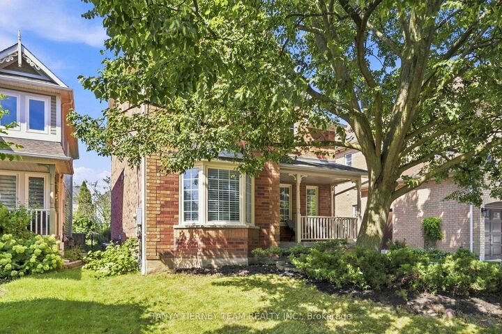 Property Photo:  36 Zachary Place  ON L1M 1E1 