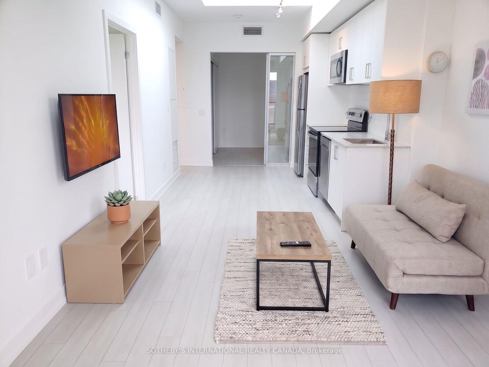 Property Photo:  4010 Eglinton Avenue W 201  ON M9A 0G5 