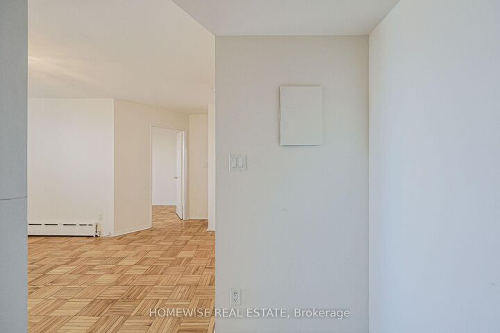 Property Photo:  485 Kingston Road 210  ON M4L 1V6 