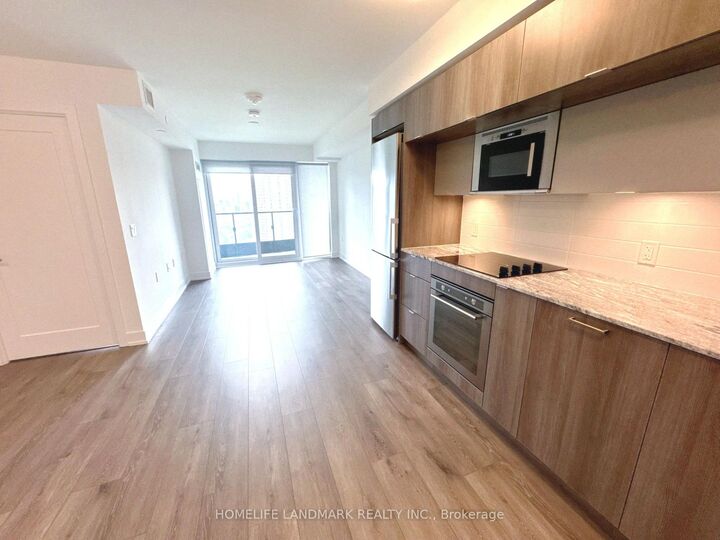 Property Photo:  585 Bloor Street E 2319  ON M4W 0B3 