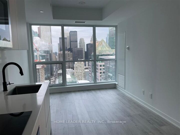 Property Photo:  327 King Street West Street 3708  ON M5V 0W7 