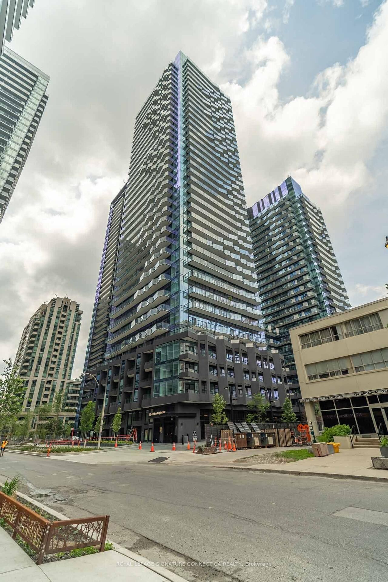 Property Photo:  110 Broadway Avenue 715  ON M4P 1V7 