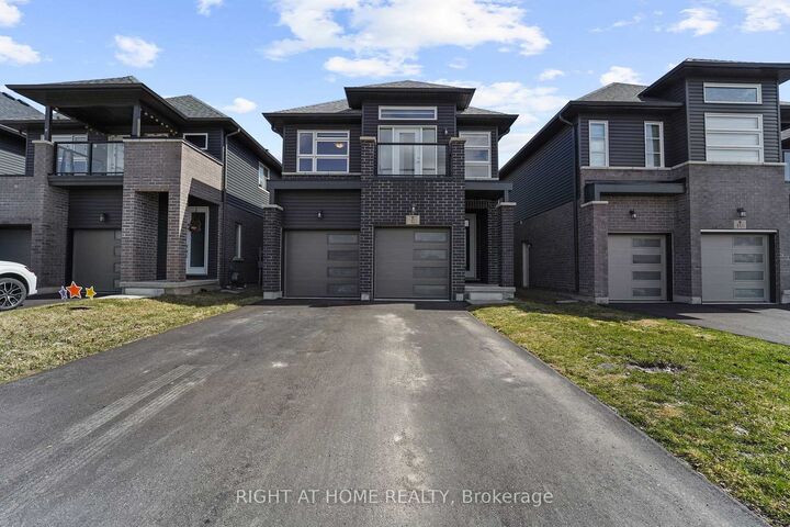 Property Photo:  107 Louise Street  ON L3B 0J8 
