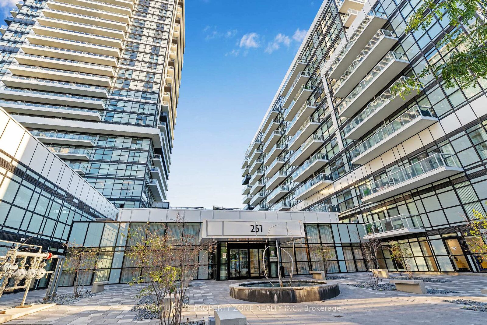 Property Photo:  251 Manitoba Street 1201  ON M8Y 4G9 