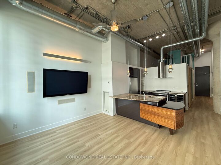 Property Photo:  637 Lake Shore Boulevard W 331  ON M5V 3J6 