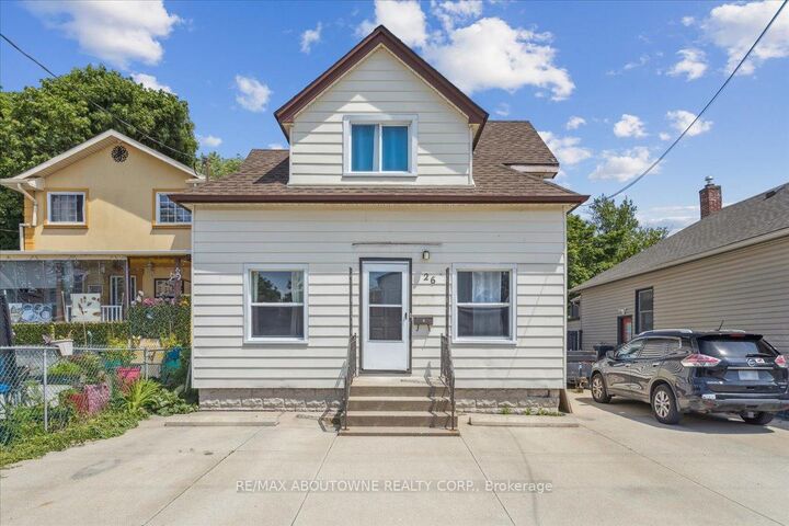 Property Photo:  26 Vine Street  ON L2M 4T2 