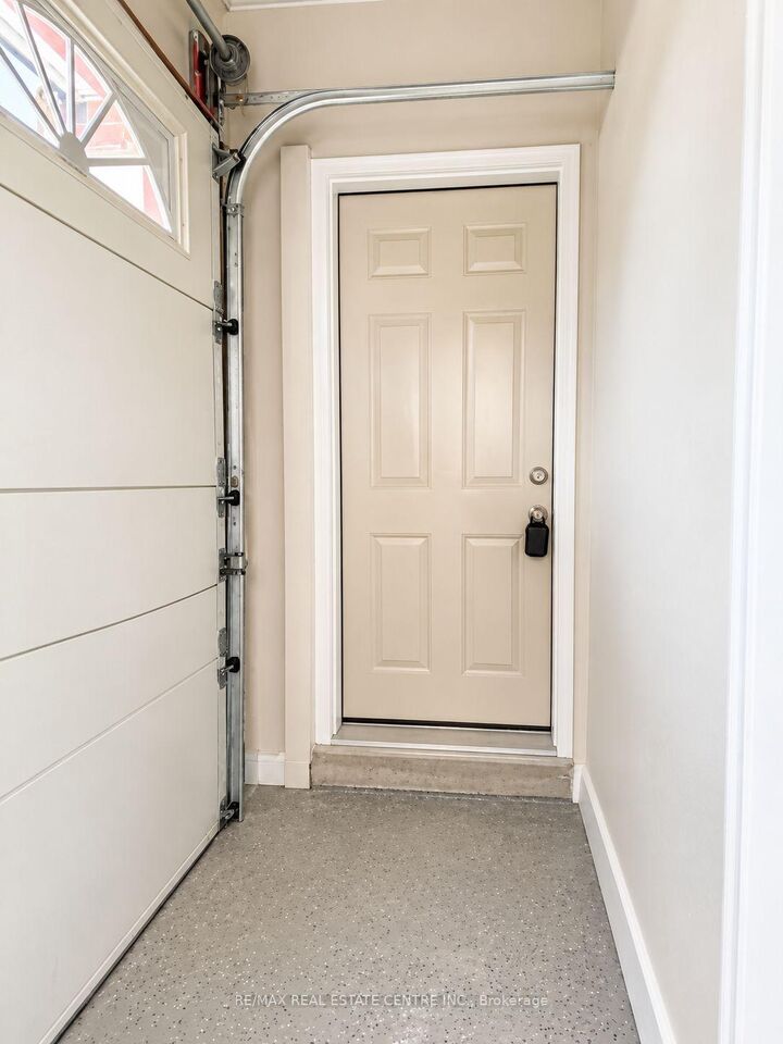 Property Photo:  46 Wayne Drive Basement  ON N2A 1M2 
