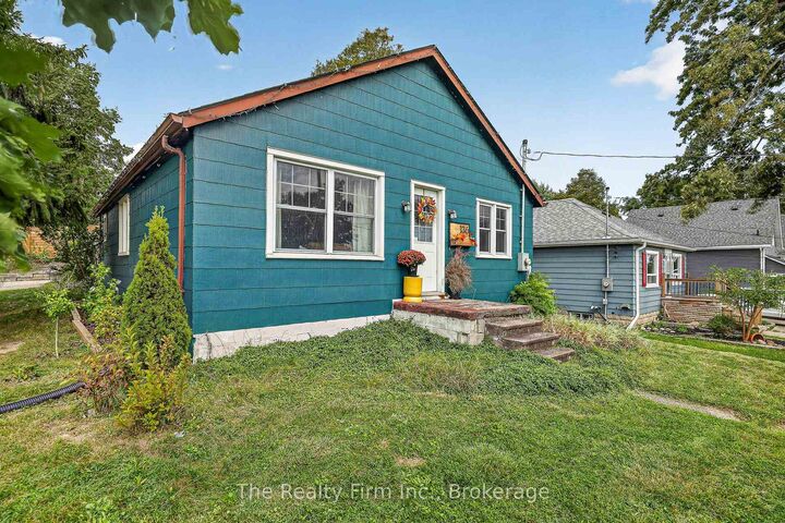 Property Photo: 136 Skye Street ON N5C 2P8