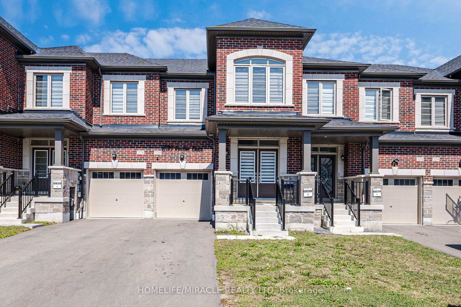Property Photo:  1230 Rexton Drive  ON L1L 0T3 