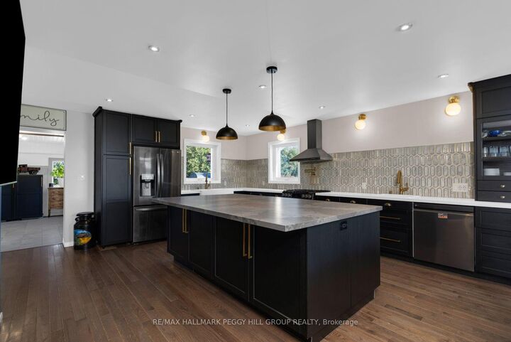Property Photo:  312 Lafontaine Road W  ON L9M 0H1 