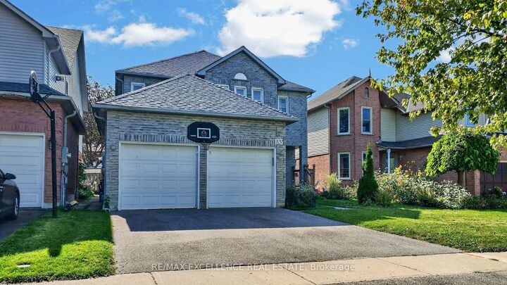Property Photo:  133 Cardinal Street  ON L4M 6G2 