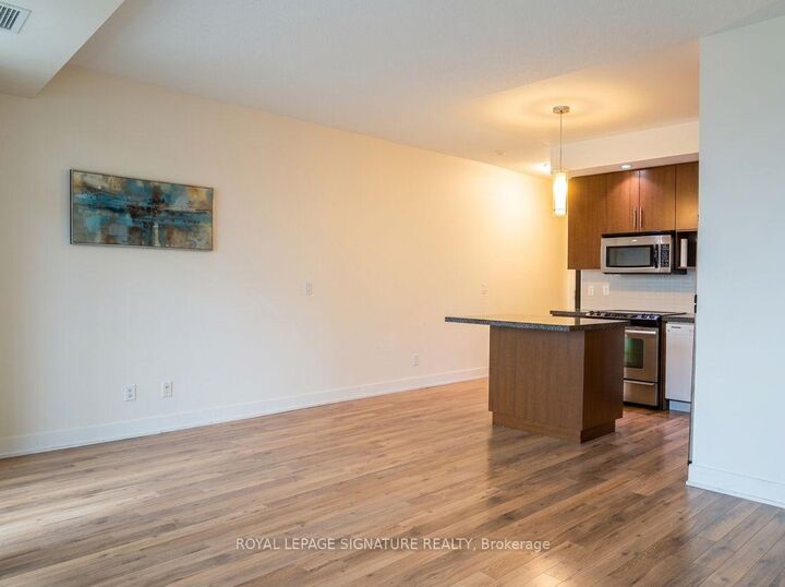 Property Photo:  120 Homewood Avenue 904  ON M4Y 2J3 