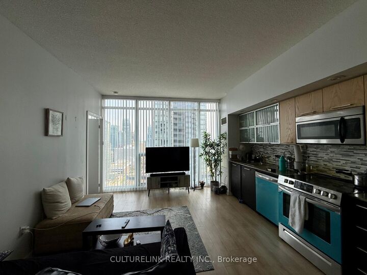 Property Photo:  25 Capreol Court 3803  ON M5V 3Z7 
