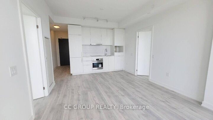 Property Photo:  7 Golden Lion Heights 2710  ON M2M 0C1 